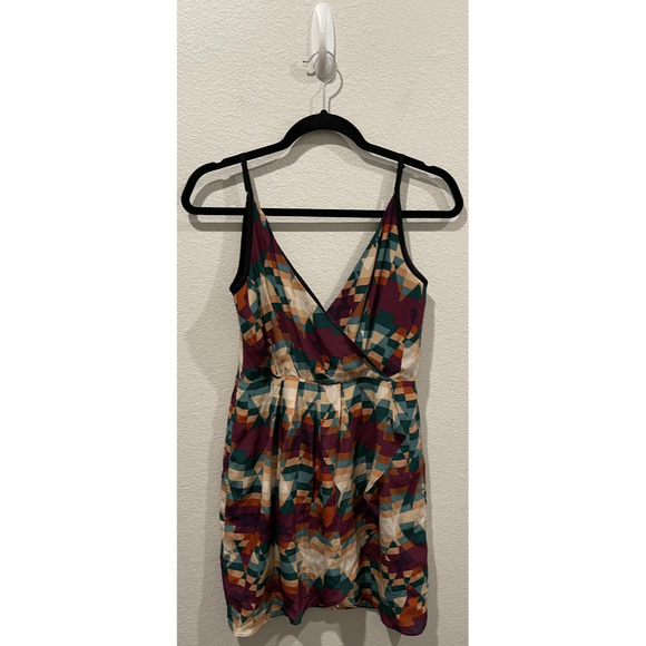 LINE & DOT Geometric Silk Sleeveless V-Neck Mini Dress - Picture 1 of 4